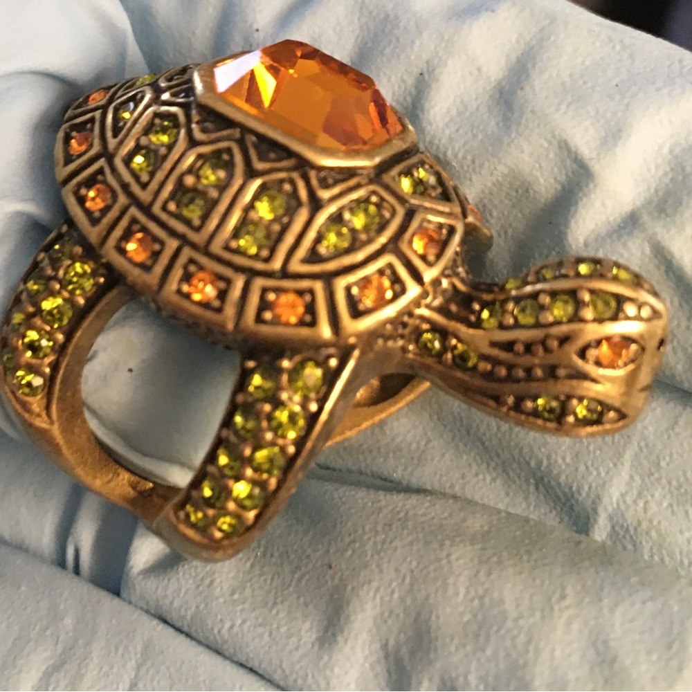 Heidi Daus Turtle Ring!! - image 4